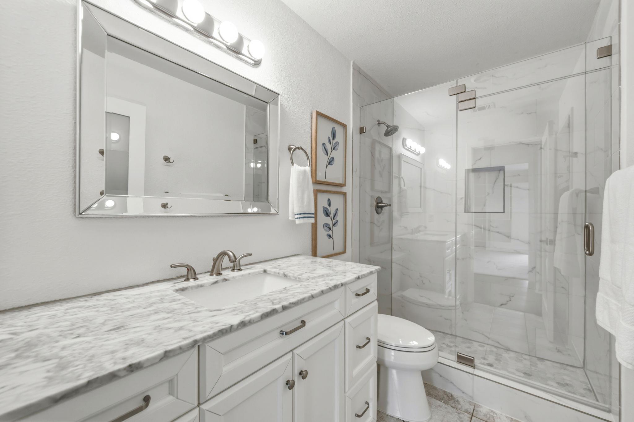 402 S Lake Creek Dr, Round Rock, TX 78681