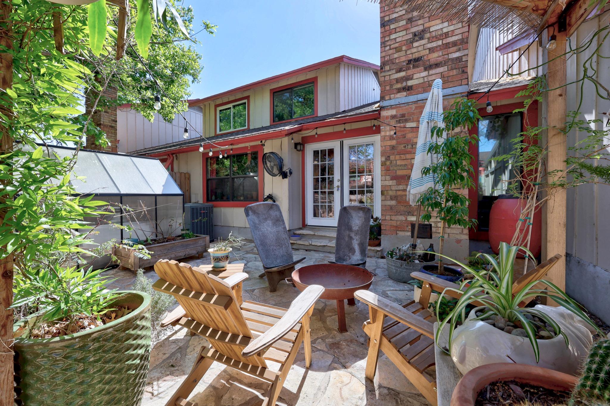 8906 Parkfield Dr # B, Austin, TX 78758