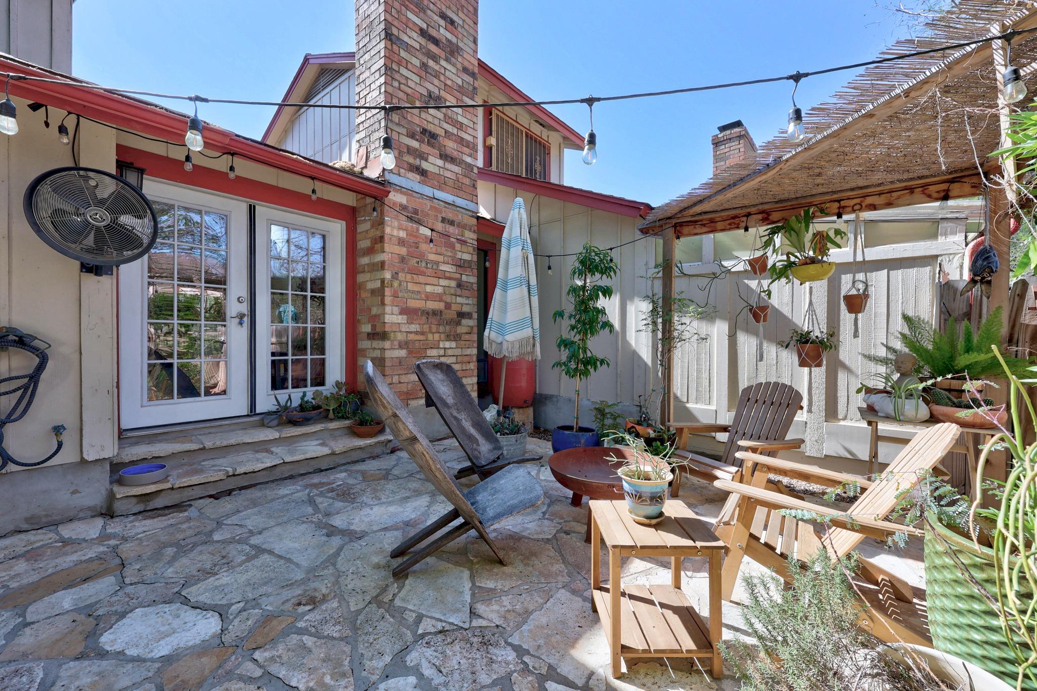 8906 Parkfield Dr # B, Austin, TX 78758