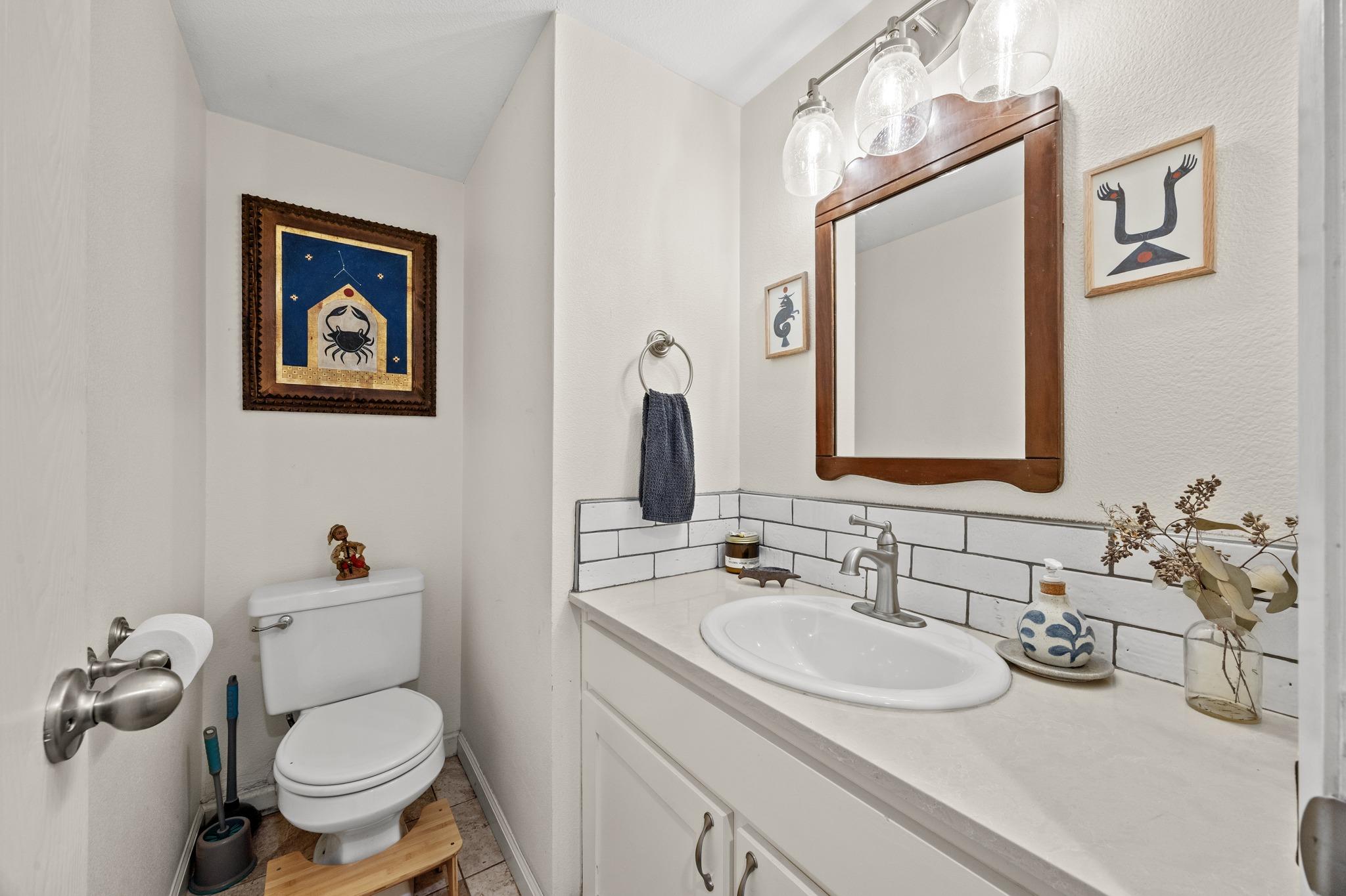 8906 Parkfield Dr # B, Austin, TX 78758