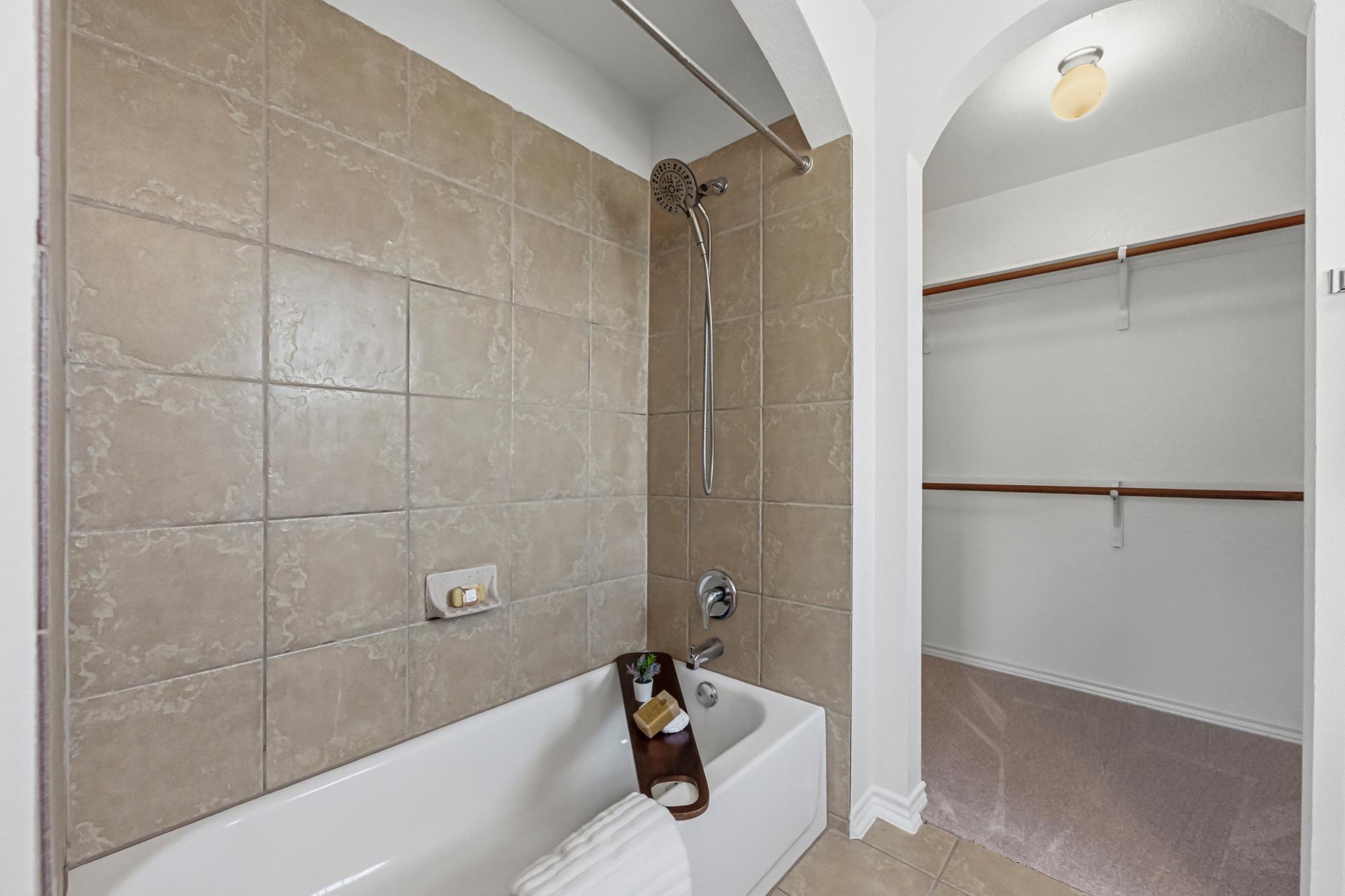 6516 Bay City Bnd, Austin, TX 78725