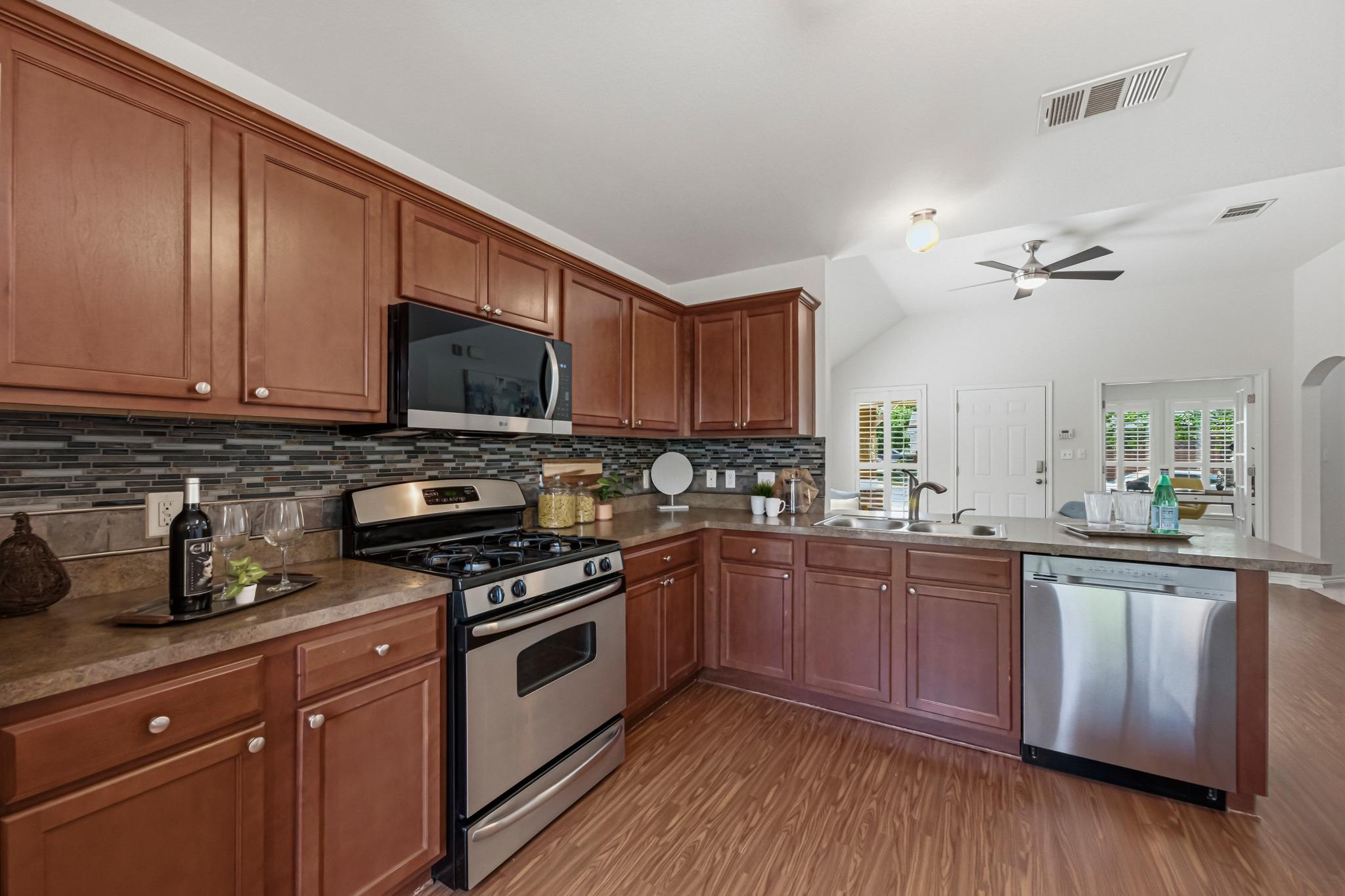 6516 Bay City Bnd, Austin, TX 78725