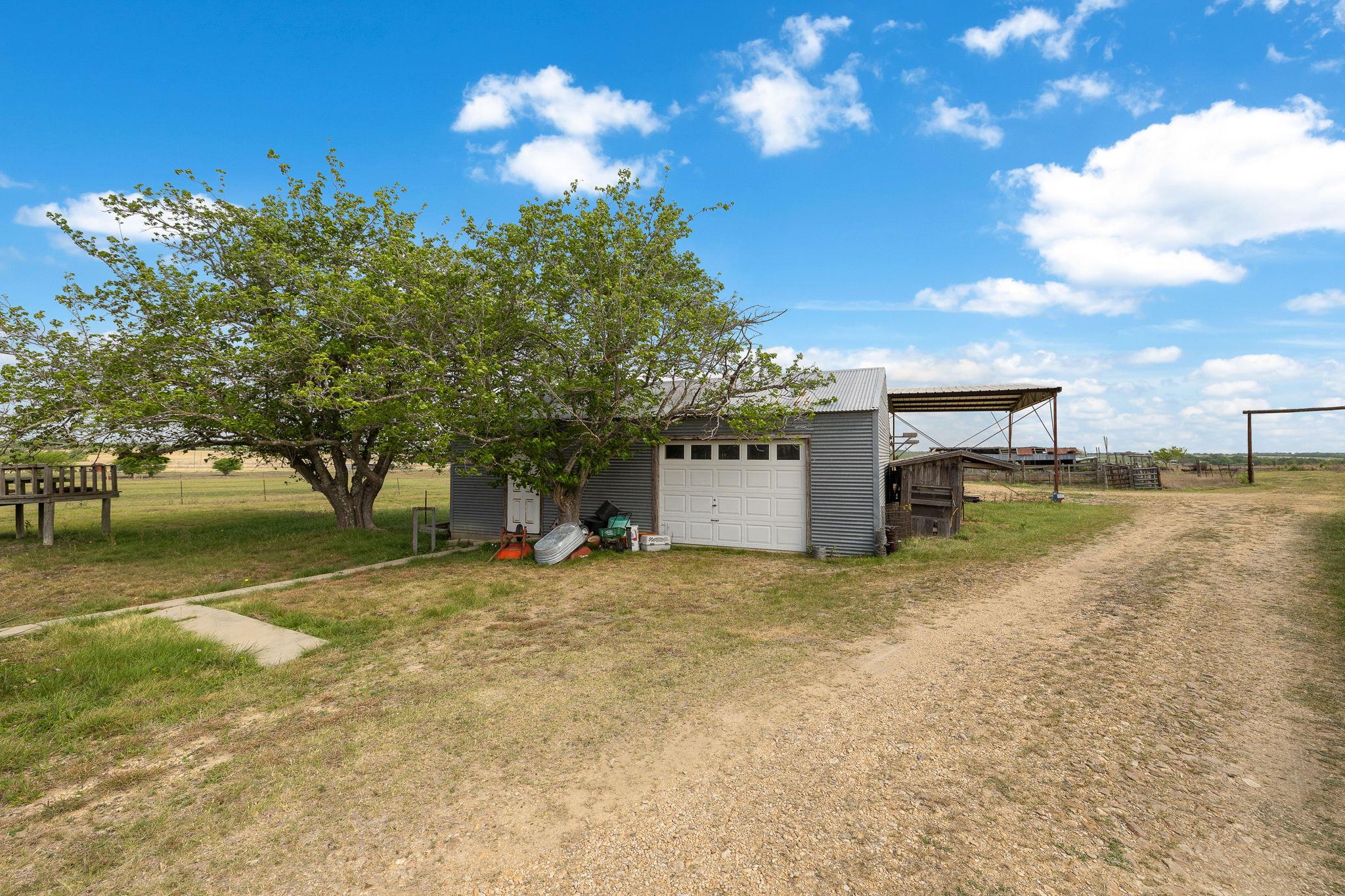 2351 County Road 487, Taylor, TX 76574