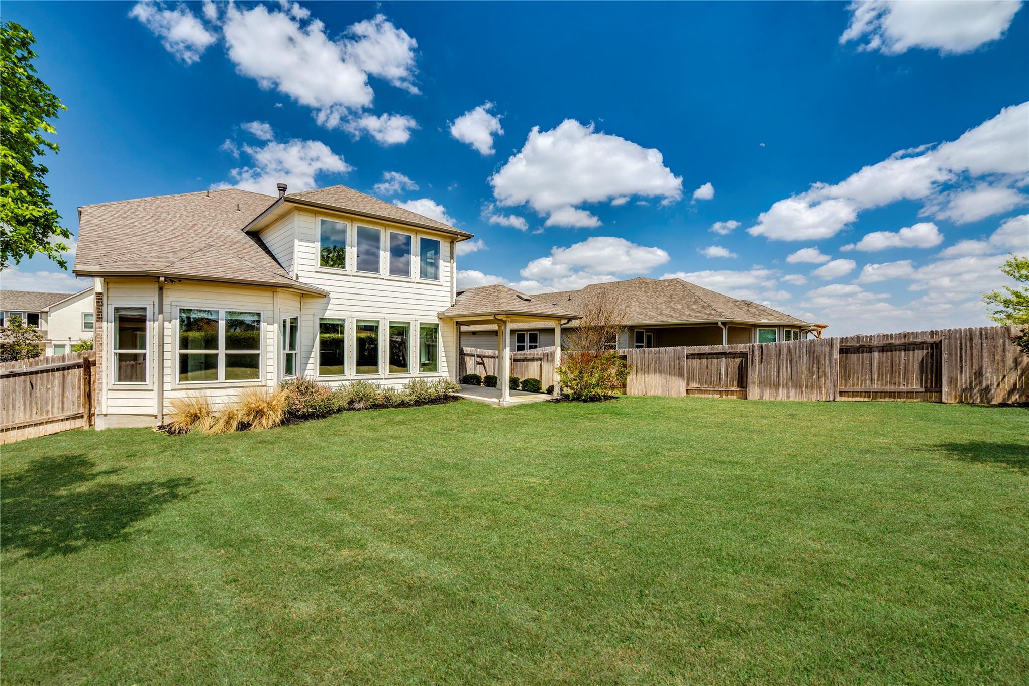 154 Bartlett Peak Ln, Dripping Springs, TX 78620