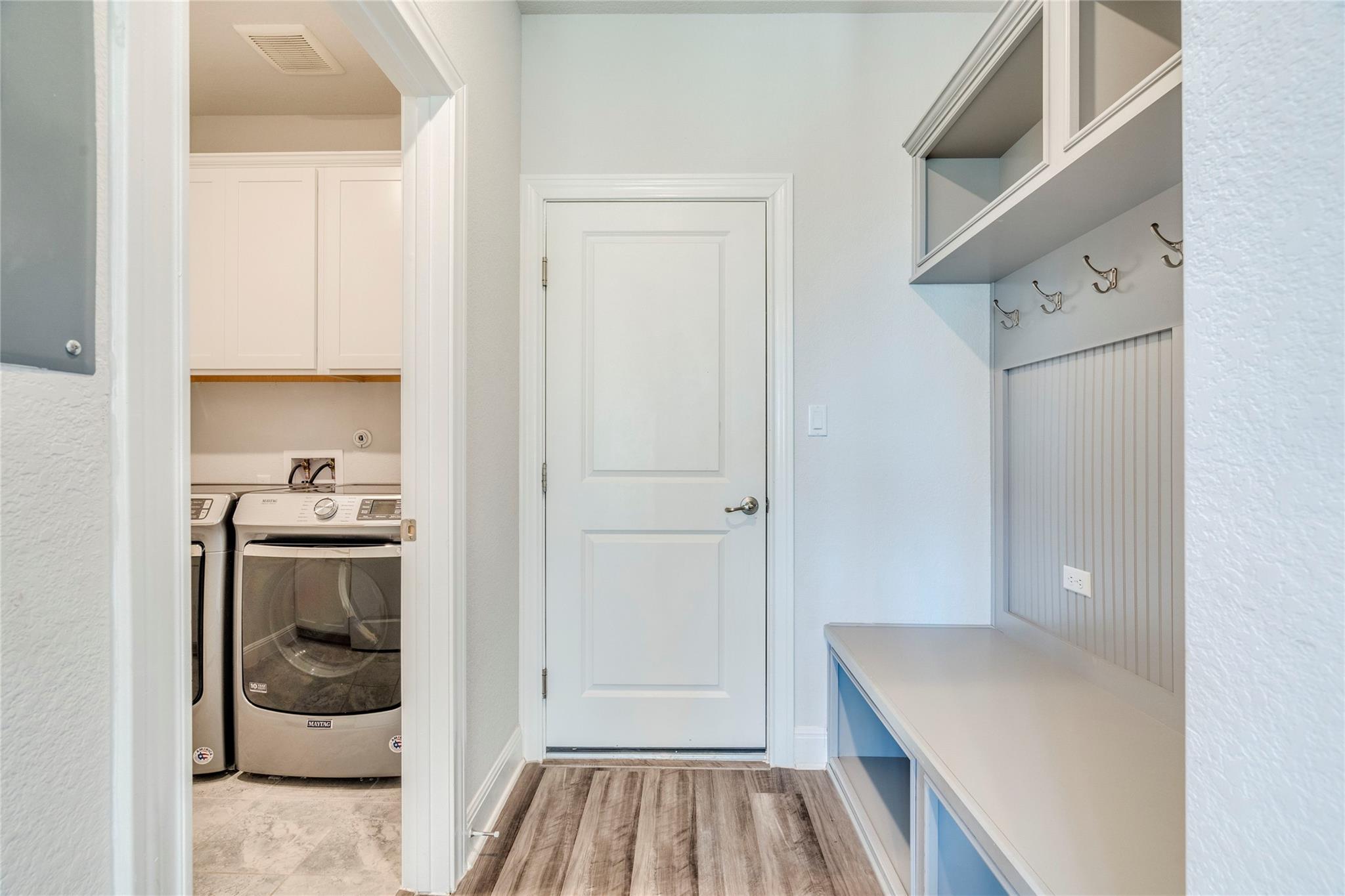 154 Bartlett Peak Ln, Dripping Springs, TX 78620