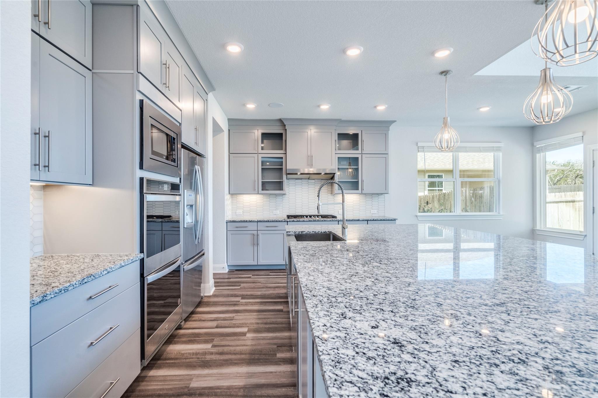 154 Bartlett Peak Ln, Dripping Springs, TX 78620