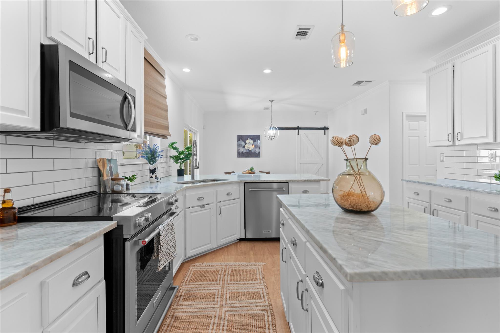 7707 Bar K Ranch Rd, Lago Vista, TX 78645