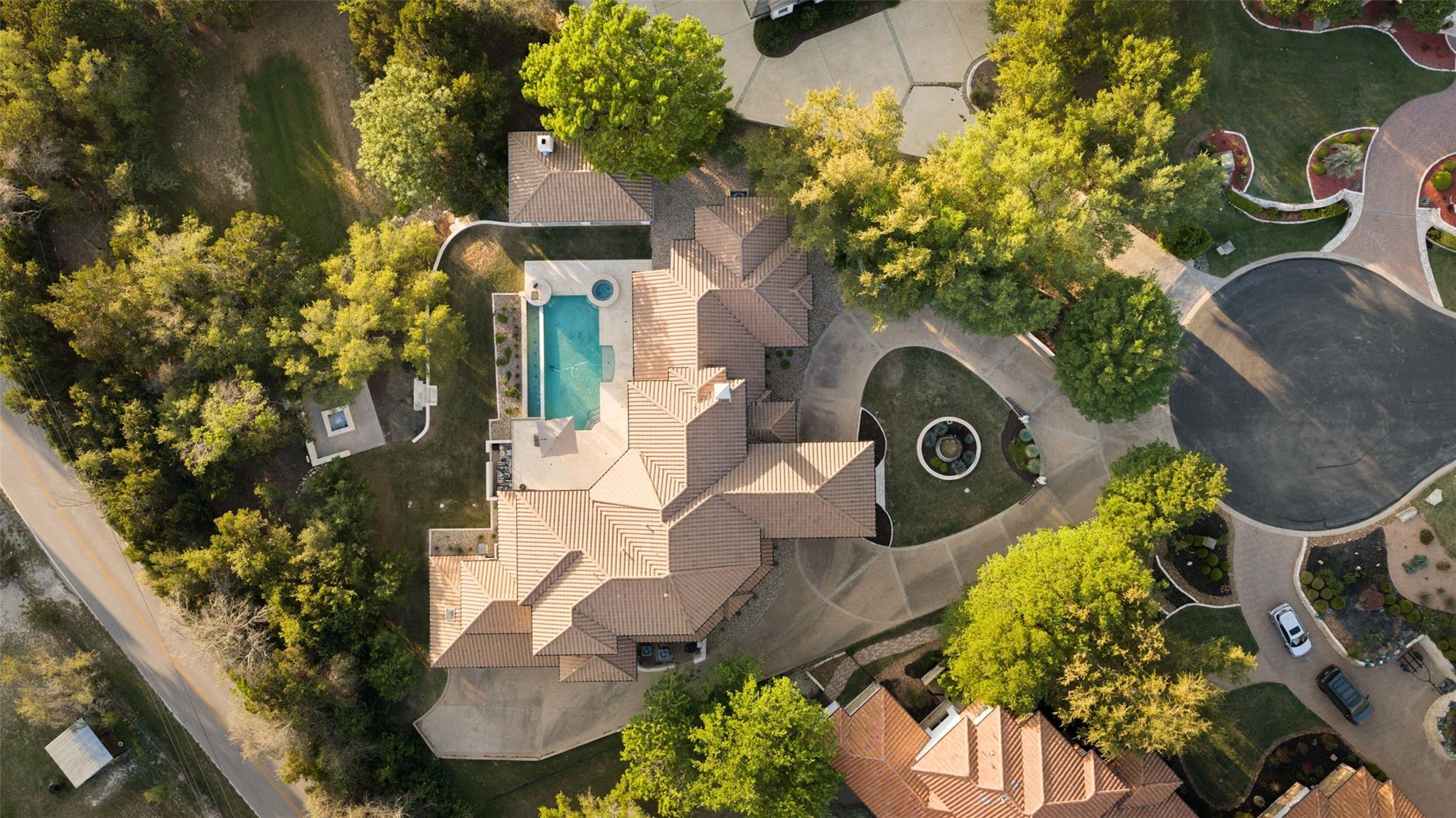 211 BELLA CIMA Dr, Austin, TX 78734