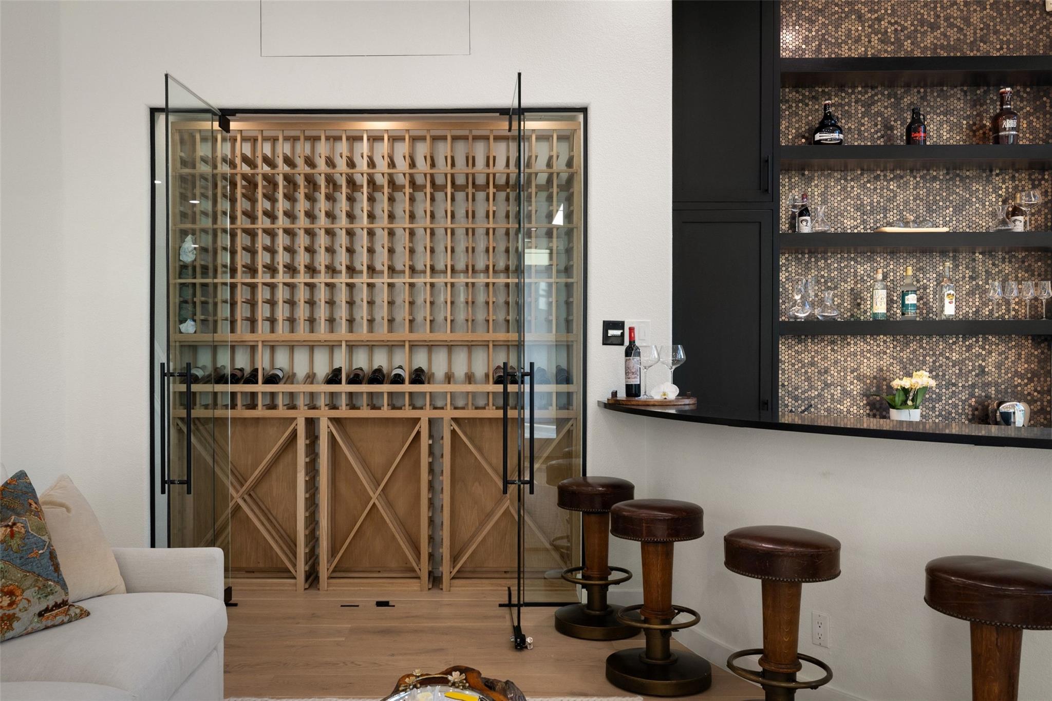 211 BELLA CIMA Dr, Austin, TX 78734