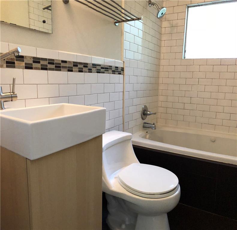 412 W Croslin St # A, Austin, TX 78752