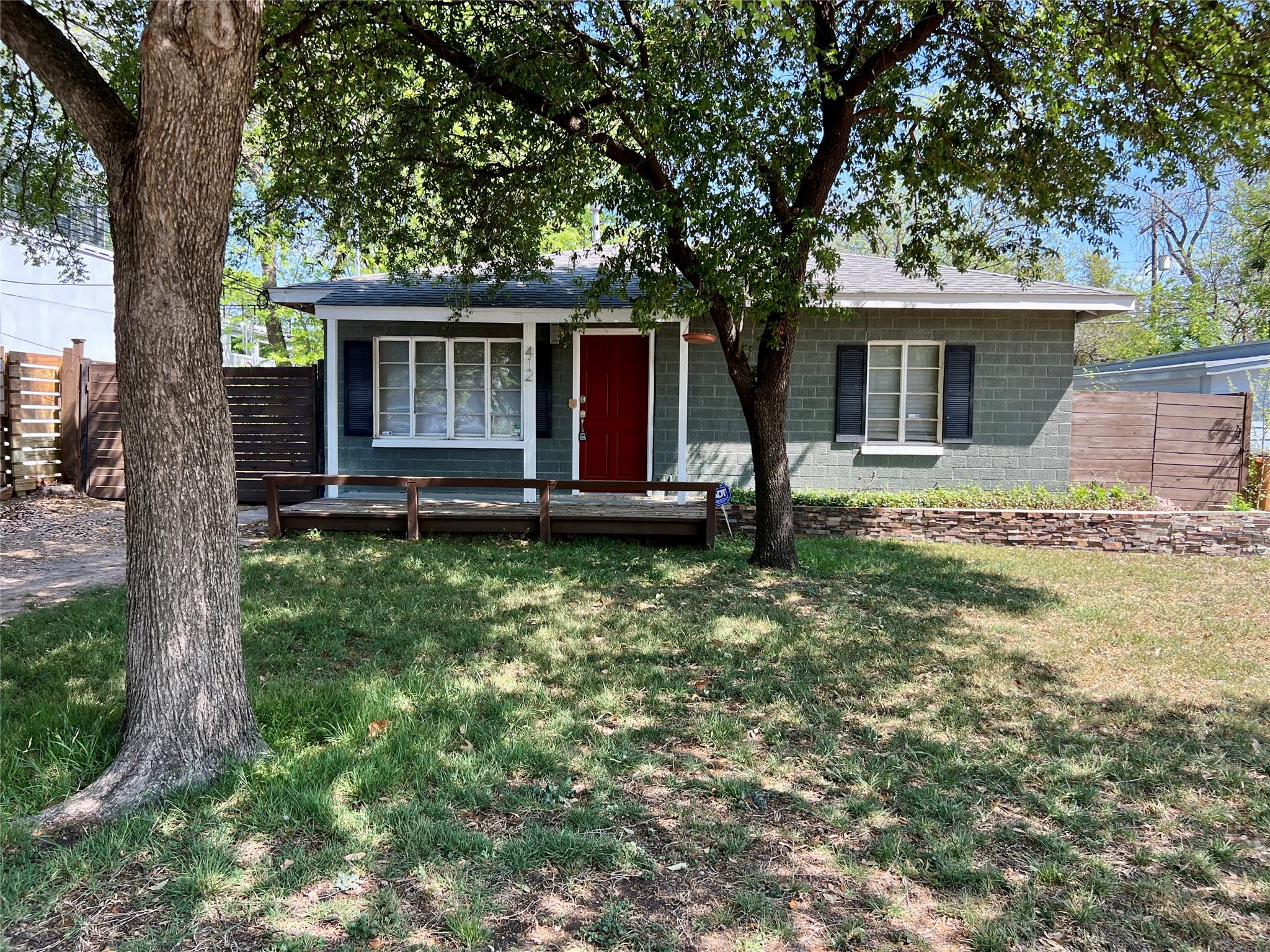 412 W Croslin St # A, Austin, TX 78752