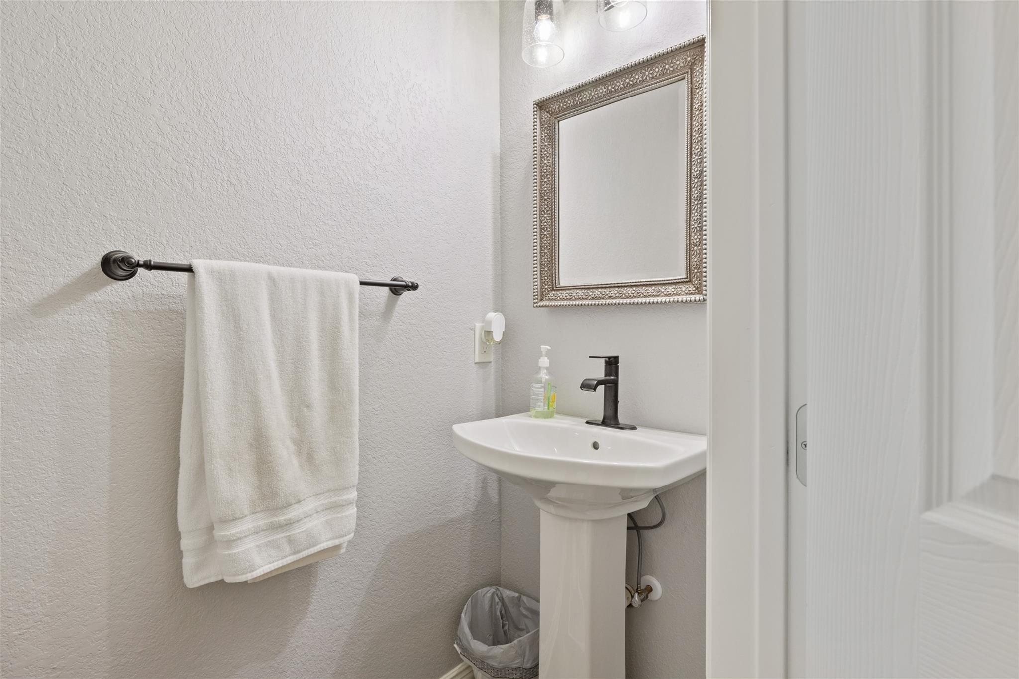 134 Prairie Springs Cv, Georgetown, TX 78626