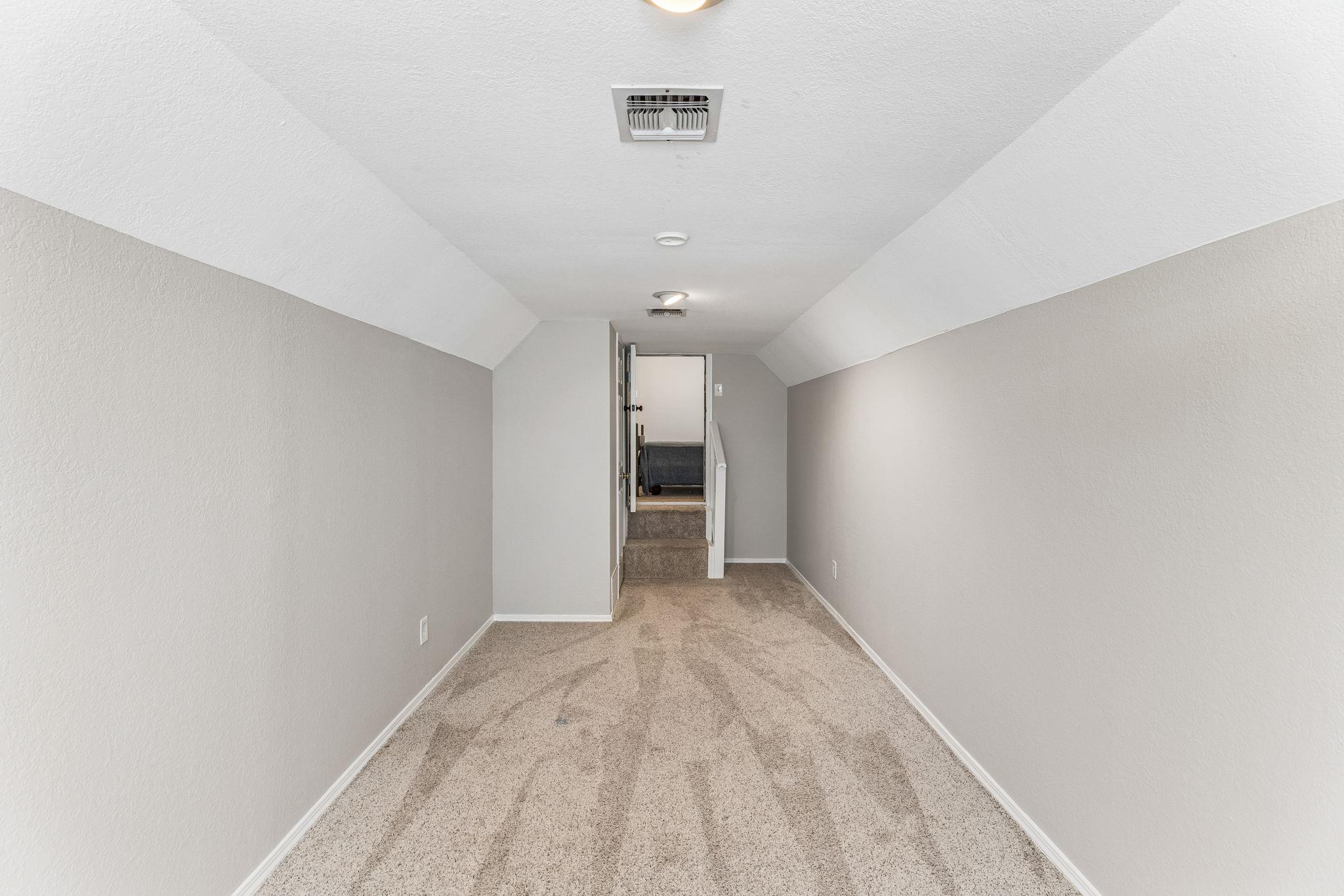 205 Morningside Cir, Hutto, TX 78634