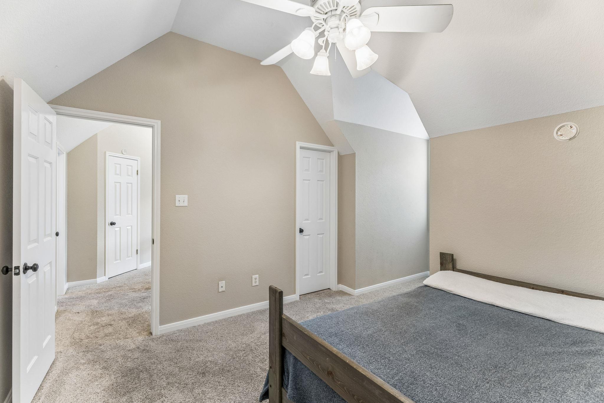 205 Morningside Cir, Hutto, TX 78634