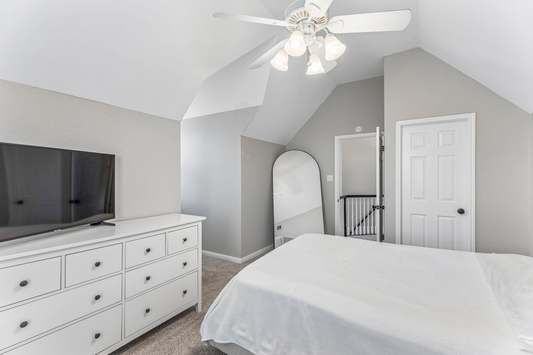 205 Morningside Cir, Hutto, TX 78634
