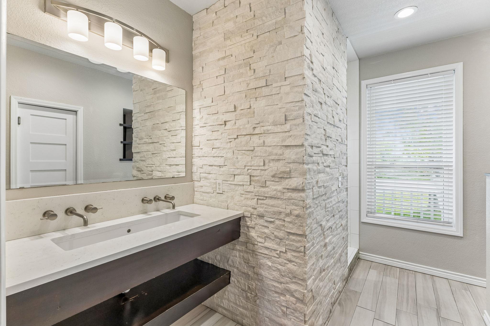 205 Morningside Cir, Hutto, TX 78634