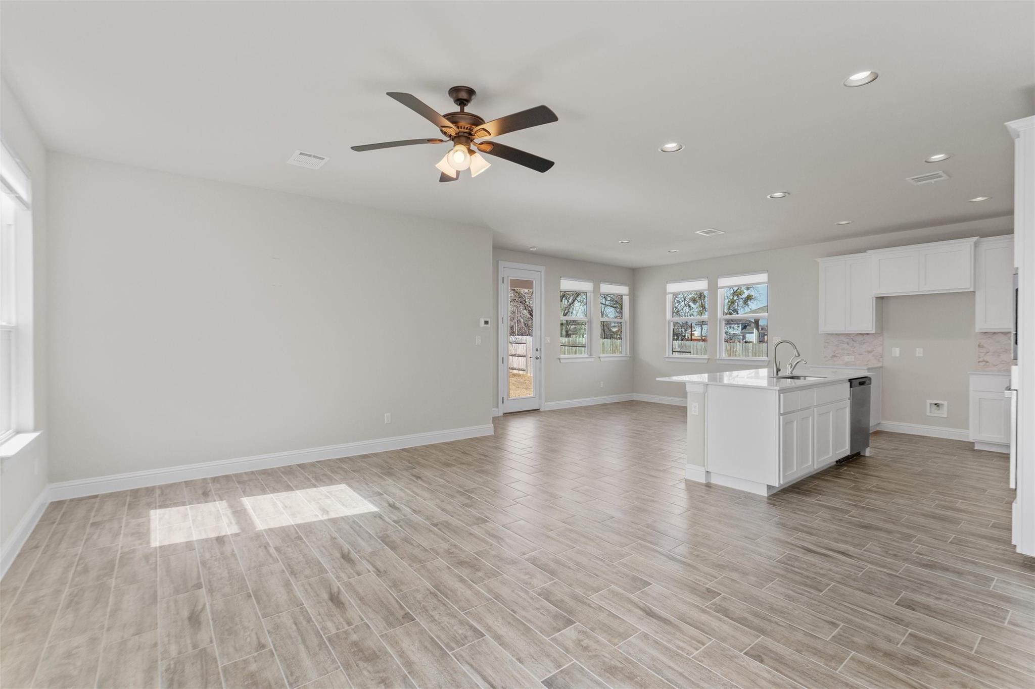 205 Riverhill Cv, Georgetown, TX 78628