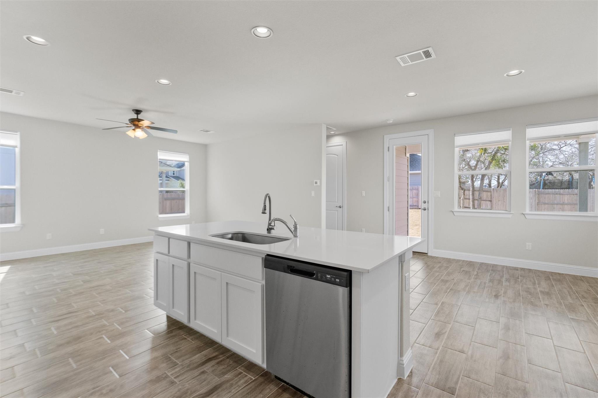 205 Riverhill Cv, Georgetown, TX 78628