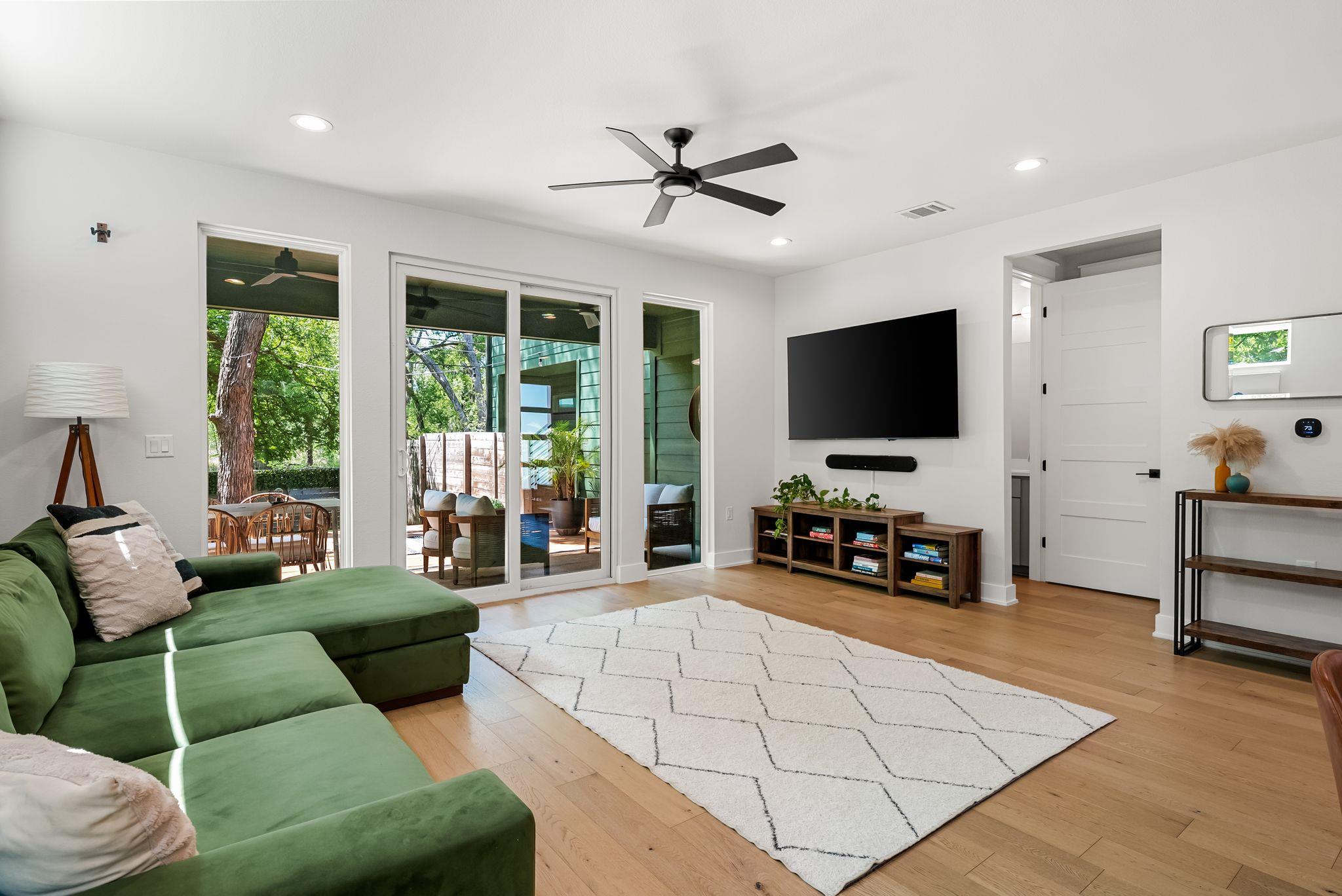 5109 Stone Gate Dr # 1, Austin, TX 78721