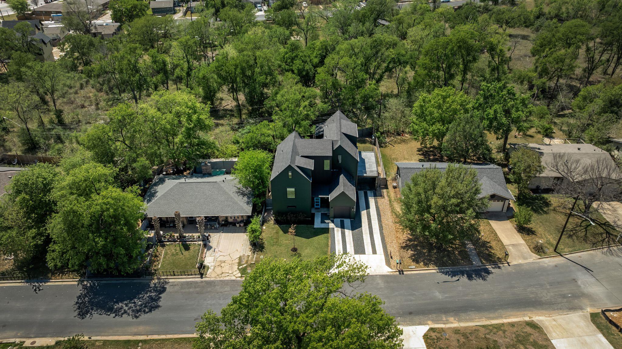 5109 Stone Gate Dr # 1, Austin, TX 78721