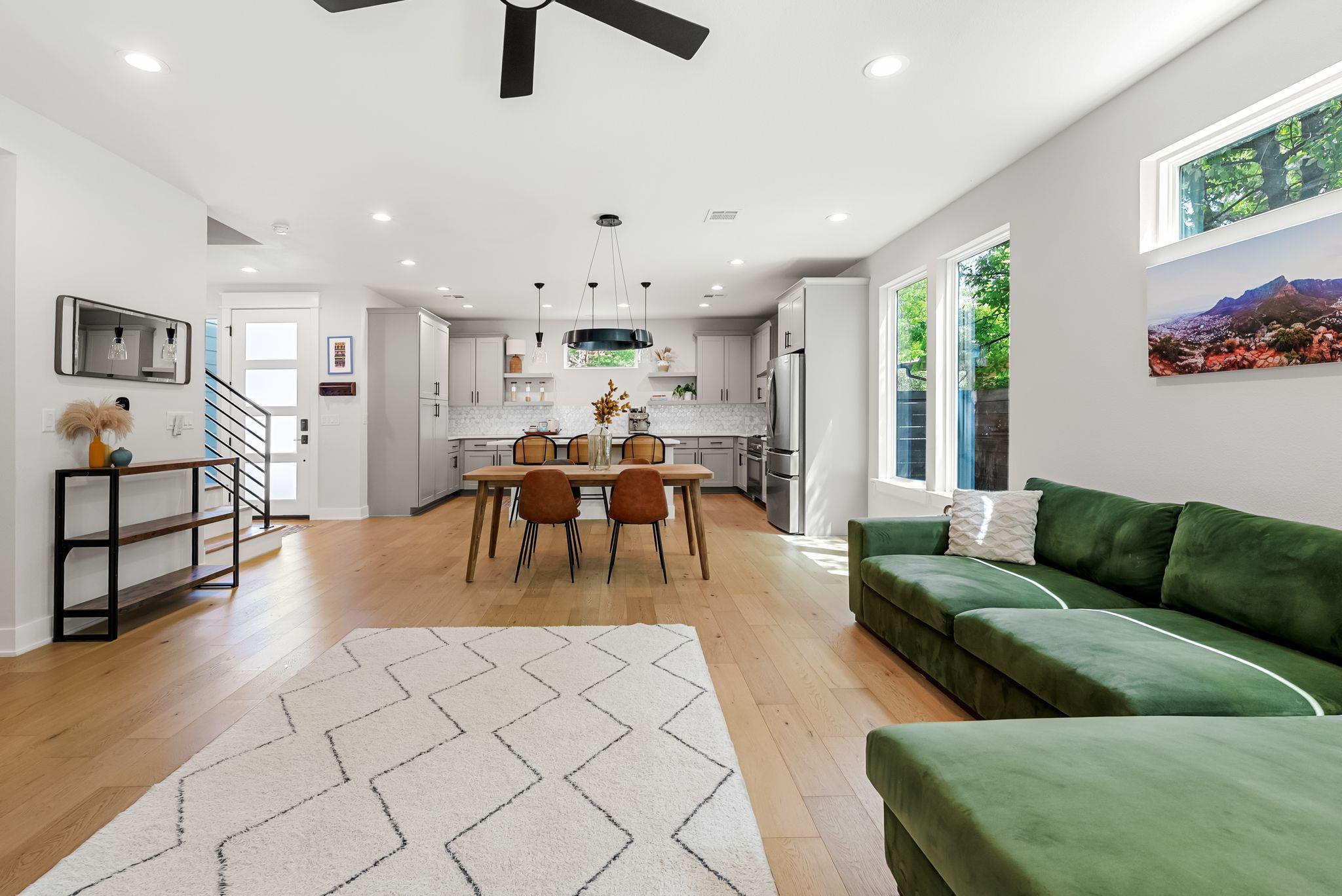 5109 Stone Gate Dr # 1, Austin, TX 78721