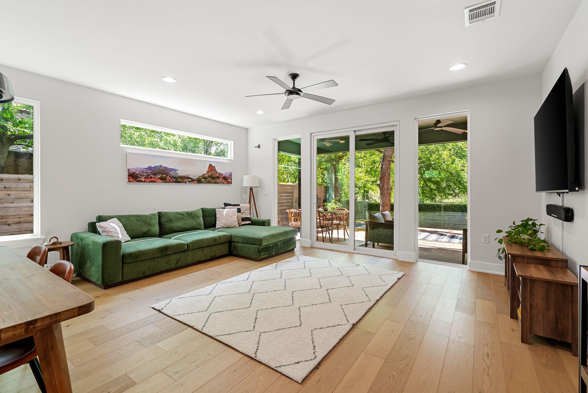 5109 Stone Gate Dr # 1, Austin, TX 78721