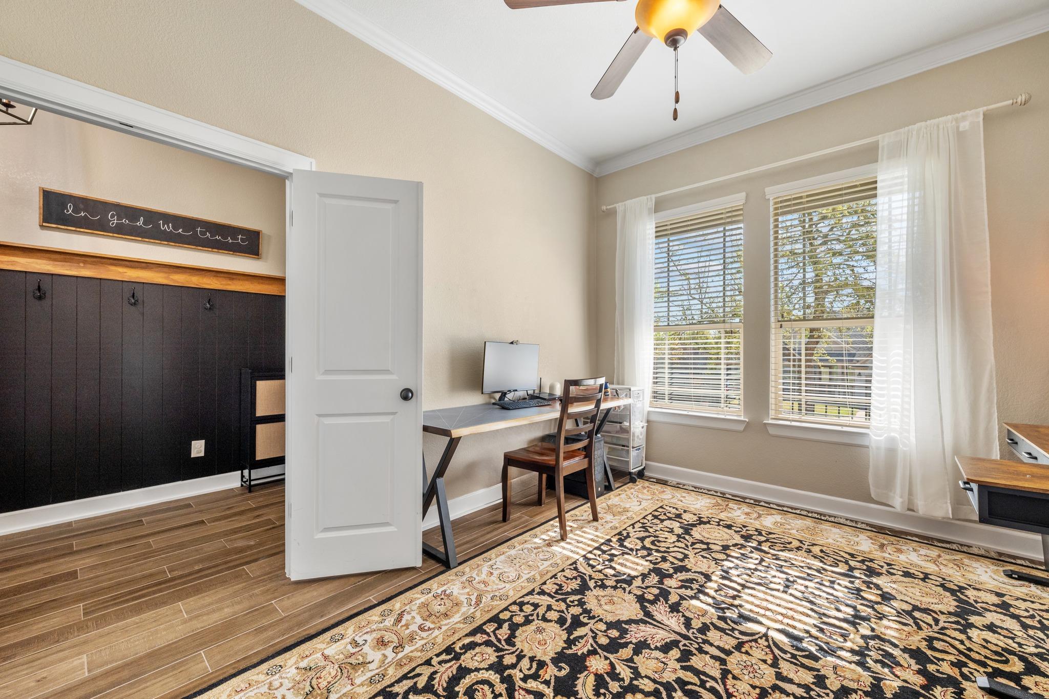 290 Grafton Ln, Austin, TX 78737