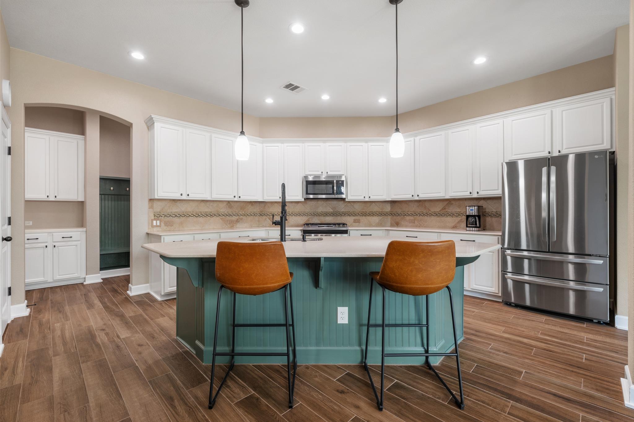 290 Grafton Ln, Austin, TX 78737