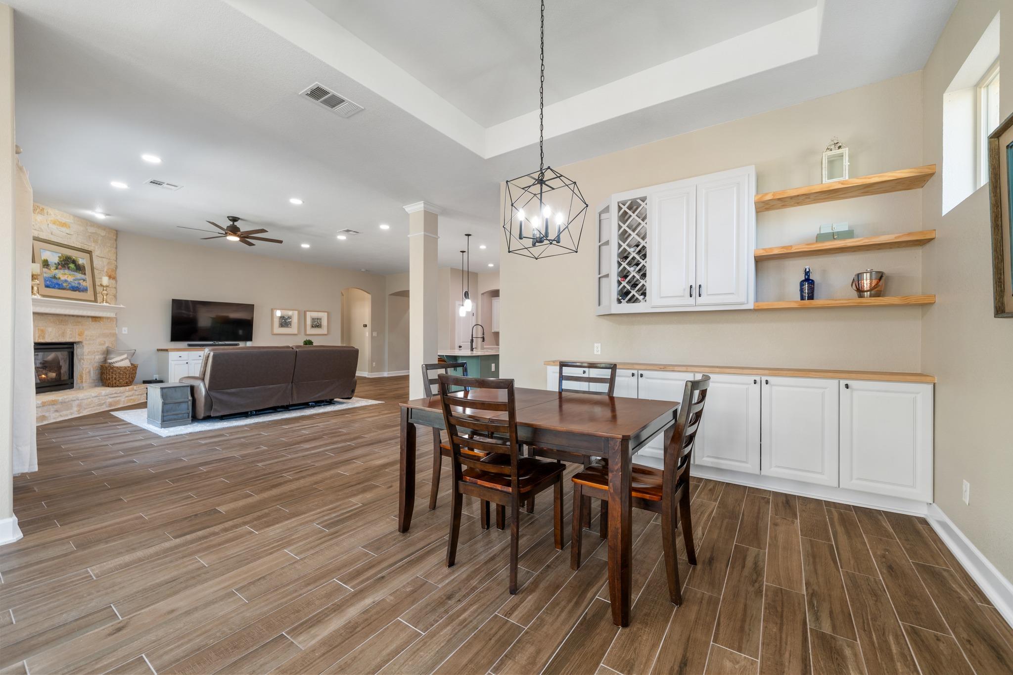 290 Grafton Ln, Austin, TX 78737