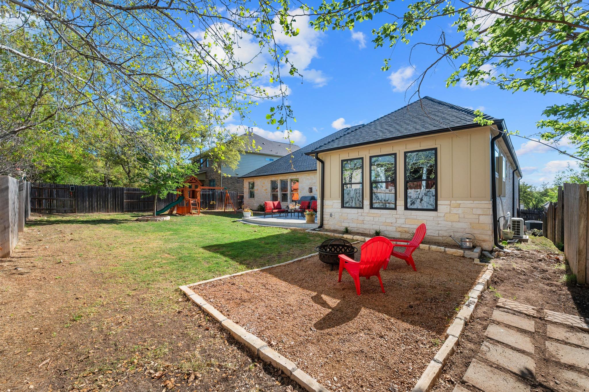 290 Grafton Ln, Austin, TX 78737