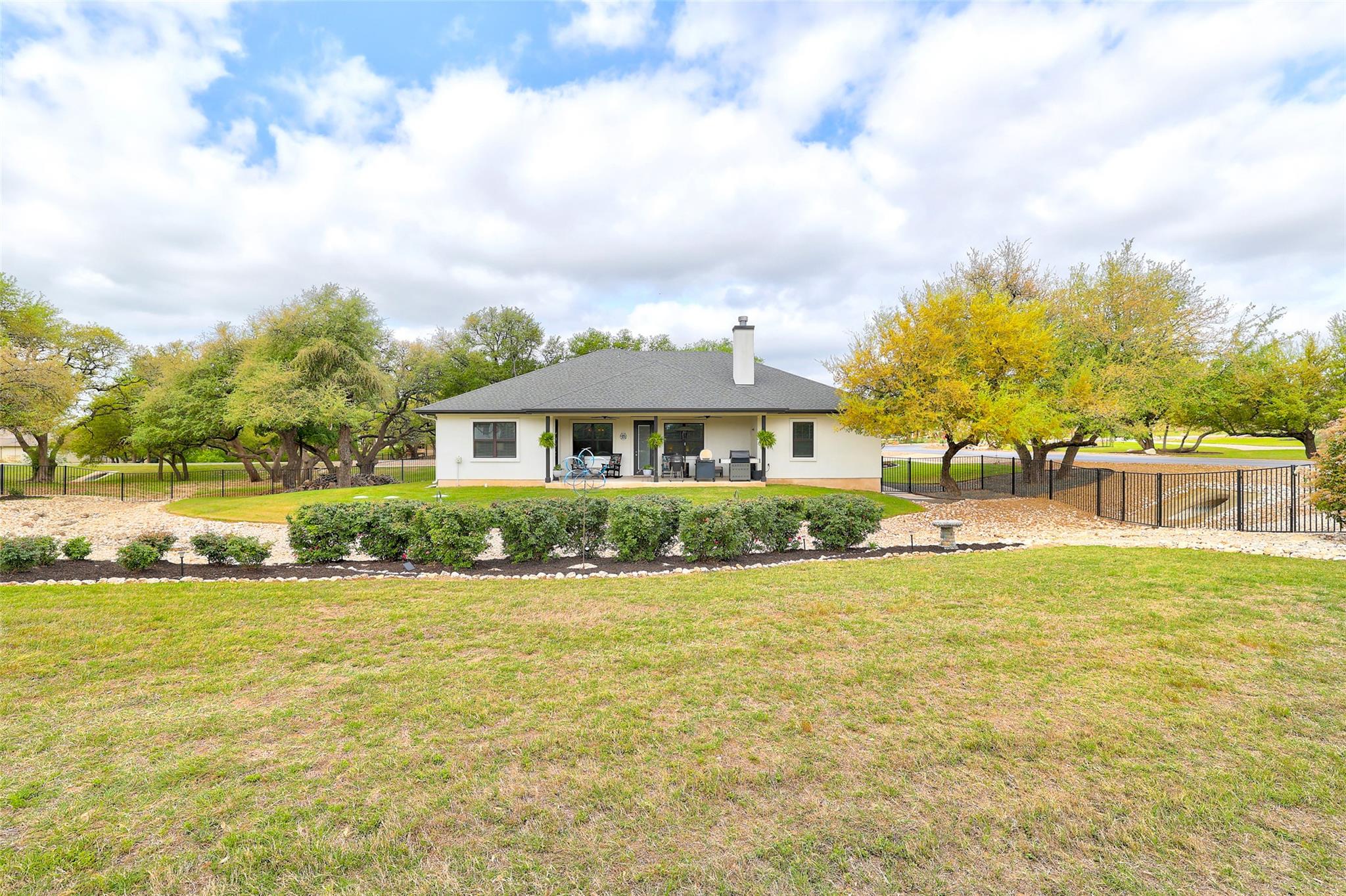 705 Pheasant Mdw, Liberty Hill, TX 78642