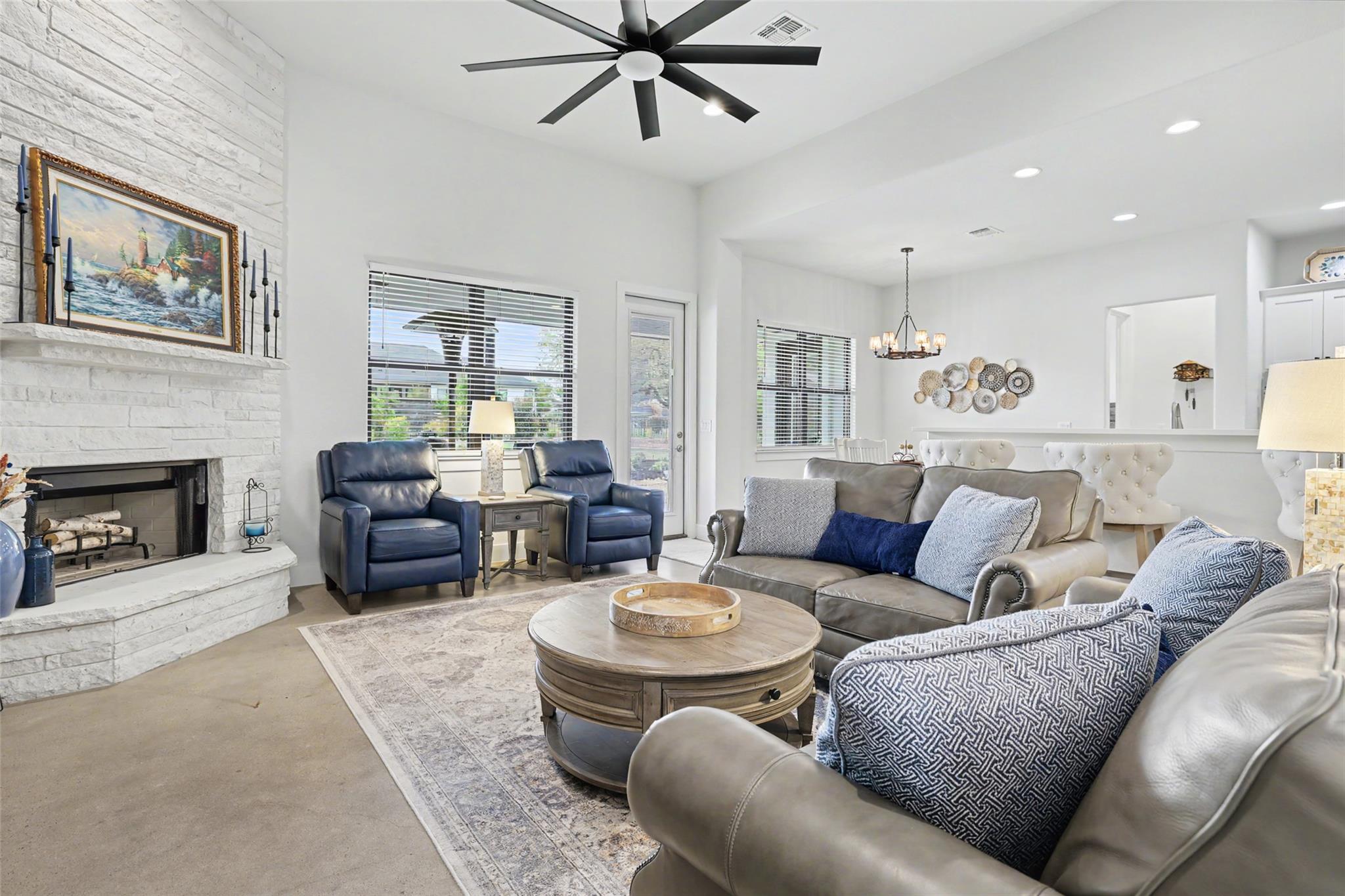 705 Pheasant Mdw, Liberty Hill, TX 78642