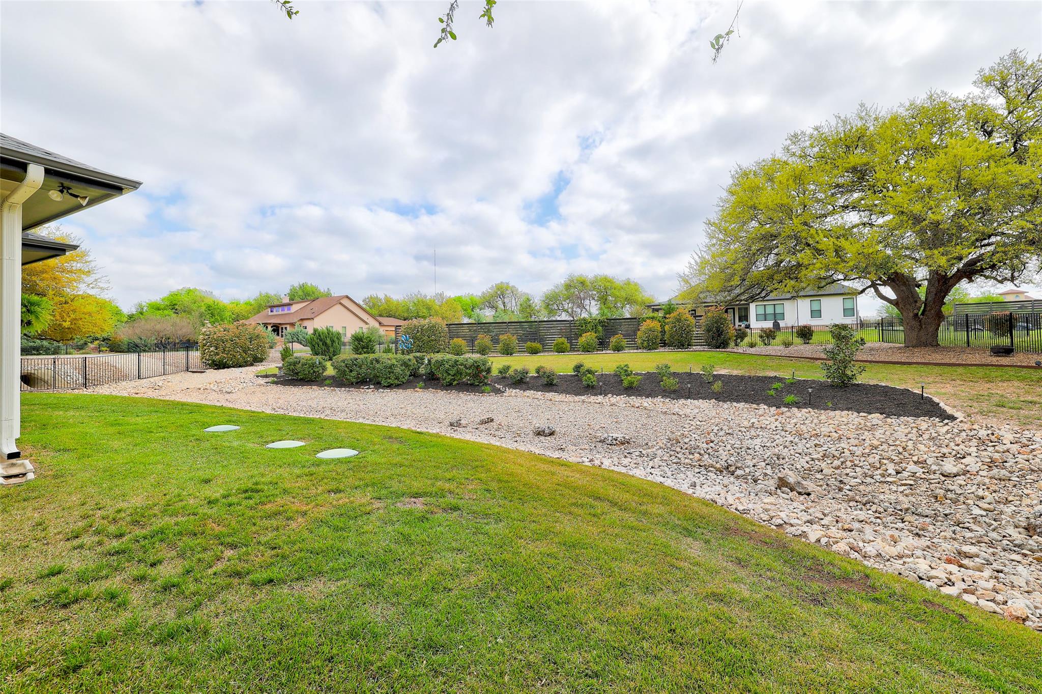 705 Pheasant Mdw, Liberty Hill, TX 78642