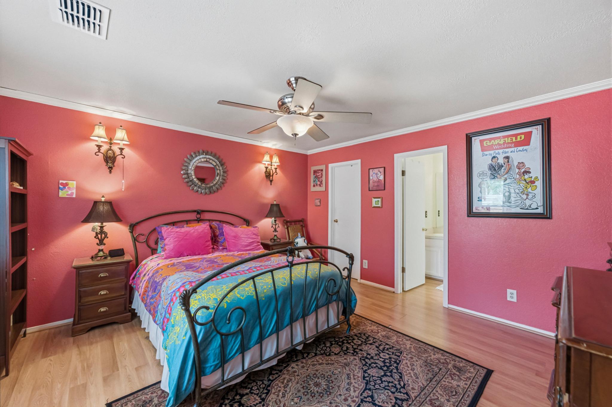 916 E 49th St, Austin, TX 78751