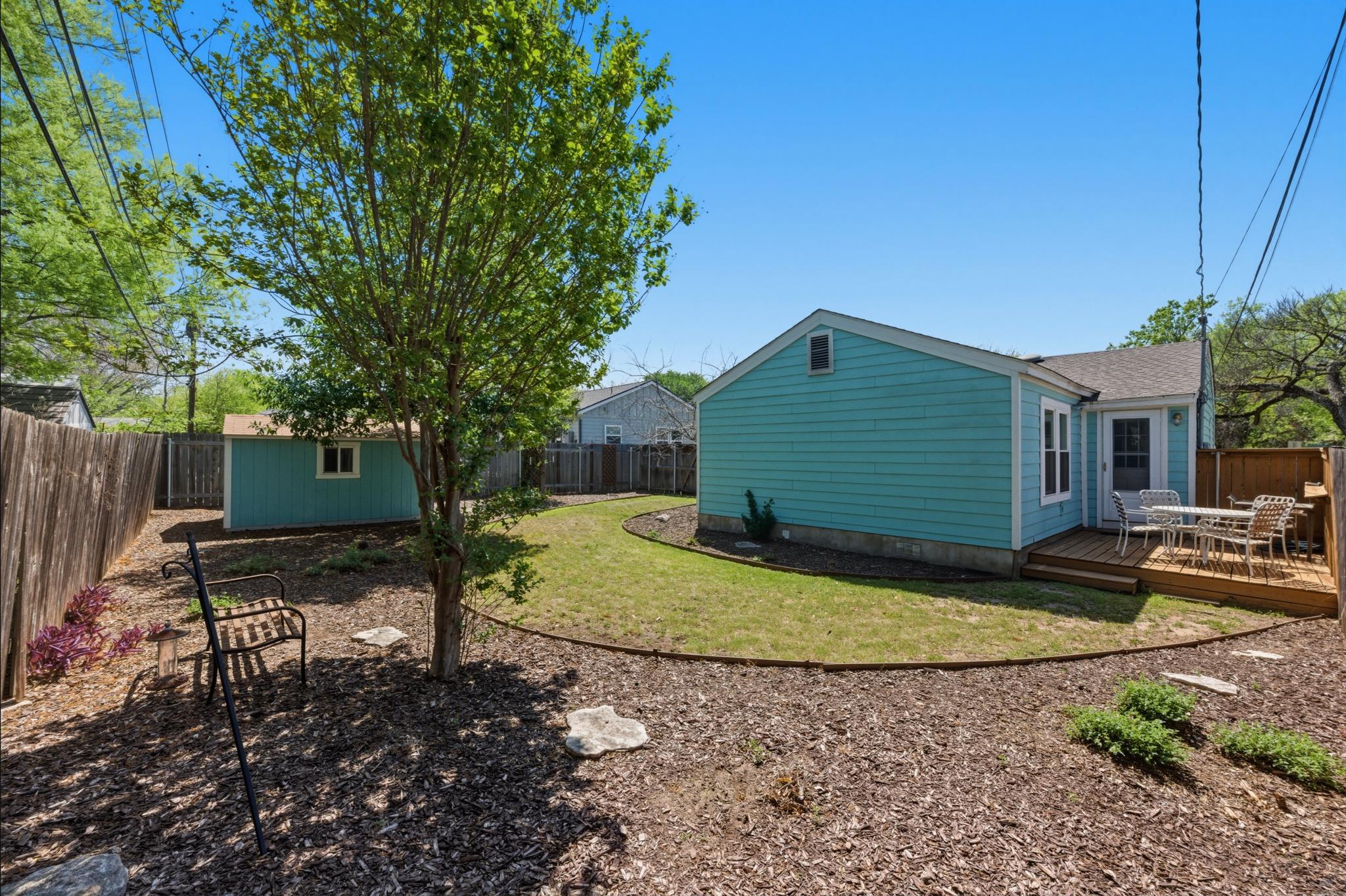 916 E 49th St, Austin, TX 78751