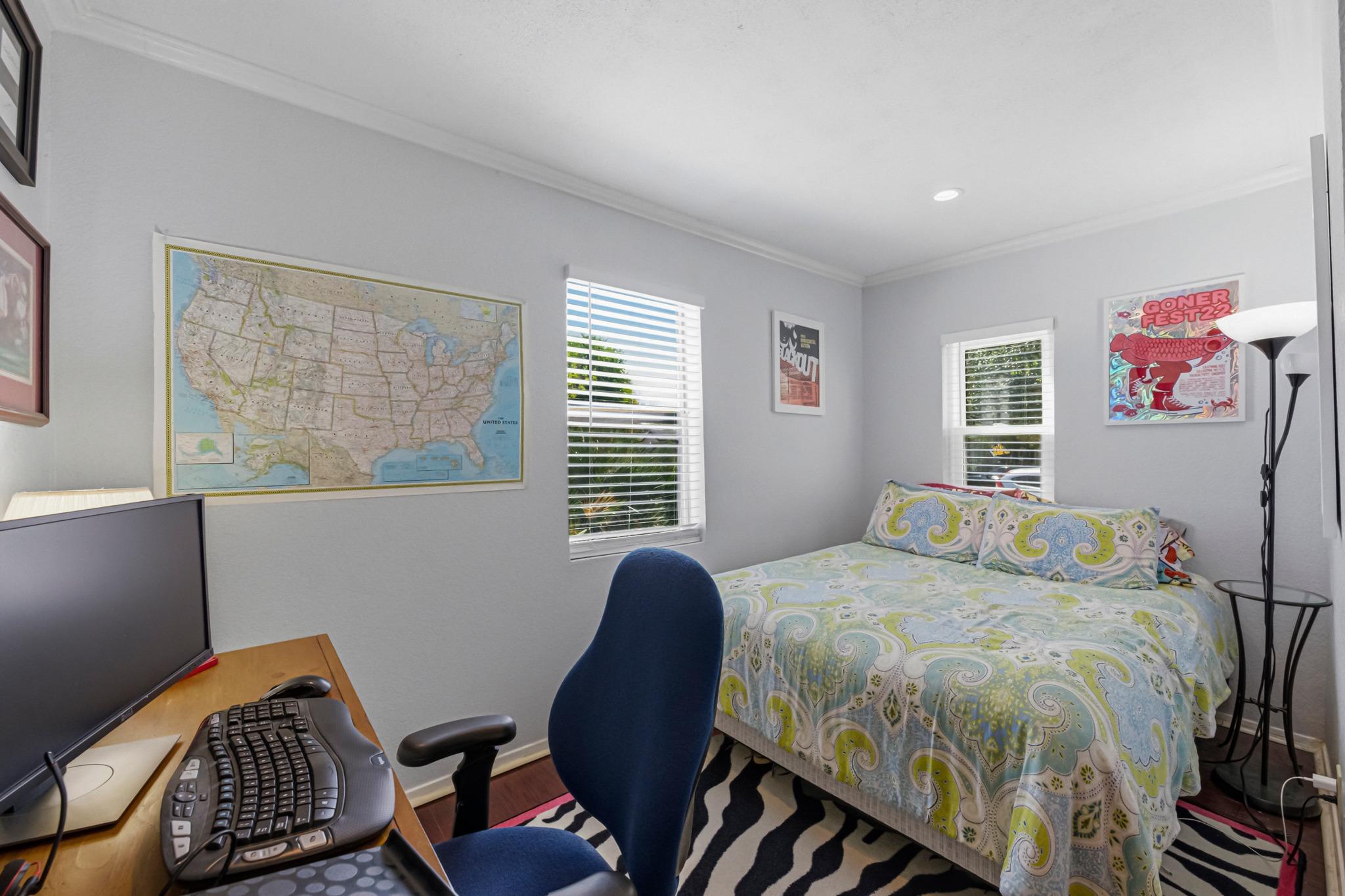 916 E 49th St, Austin, TX 78751