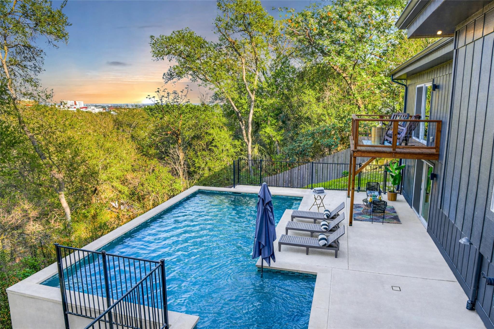 810 N Loop St, San Marcos, TX 78666