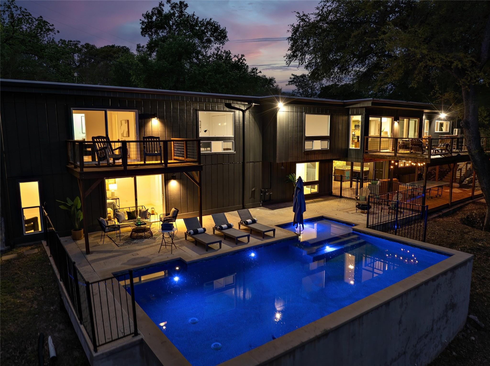 810 N Loop St, San Marcos, TX 78666