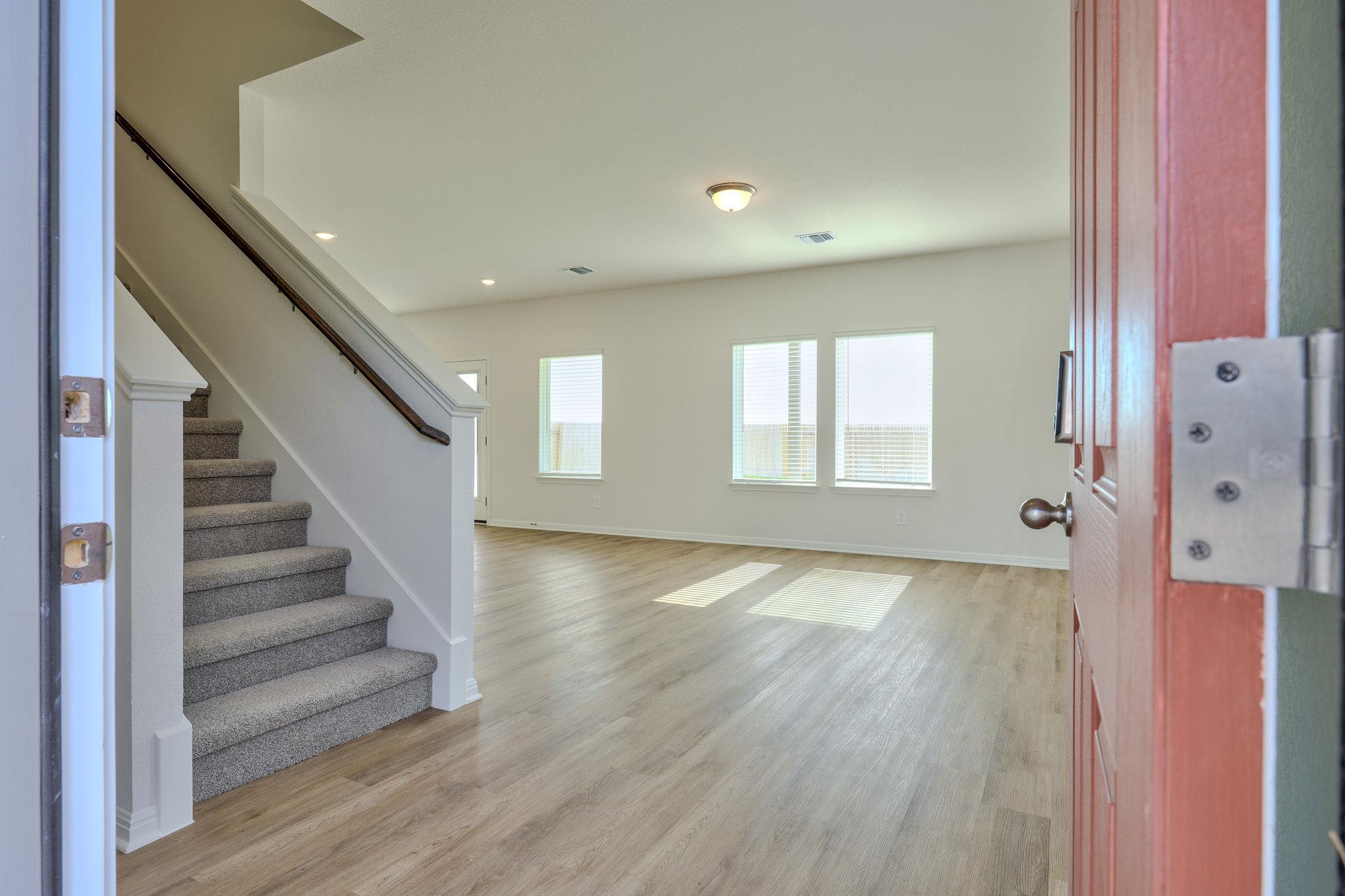 129 Honey Bee Rd, Jarrell, TX 76537