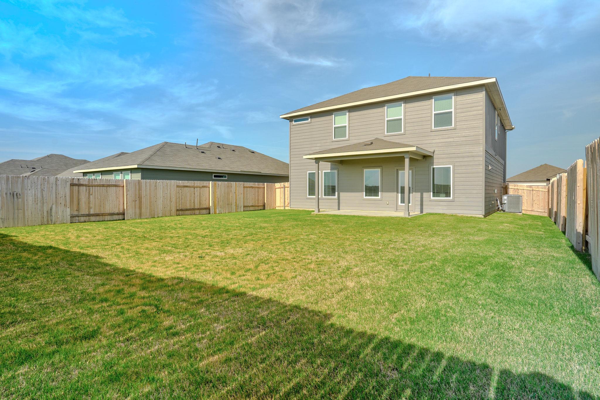 129 Honey Bee Rd, Jarrell, TX 76537