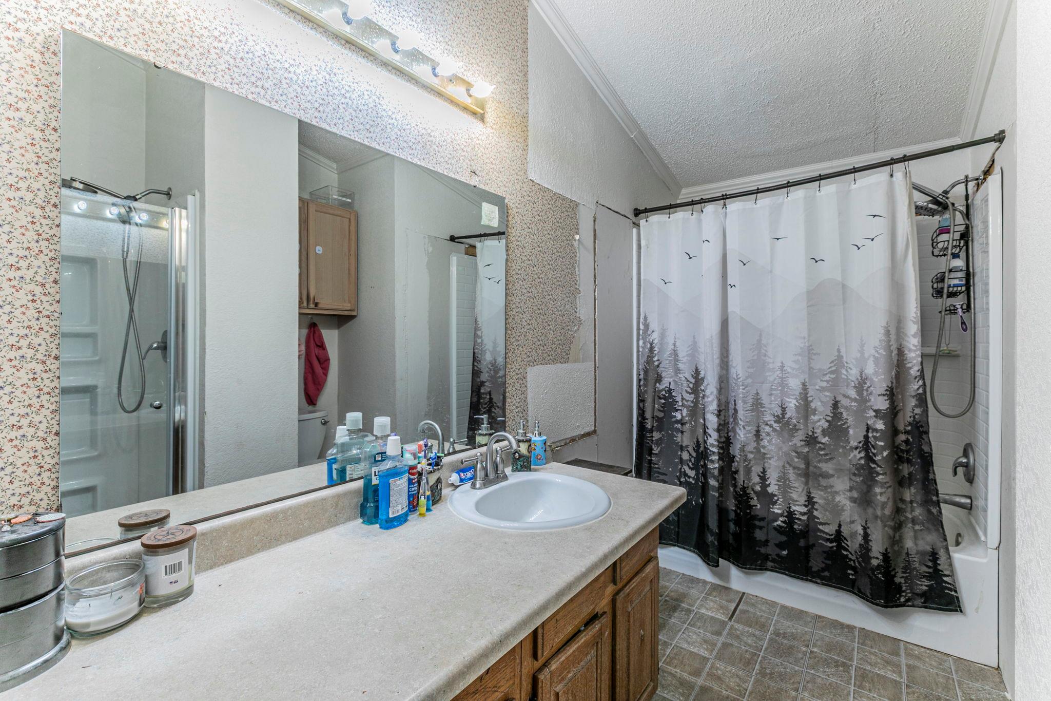 1767 Dowdy Rd, Seguin, TX 78155