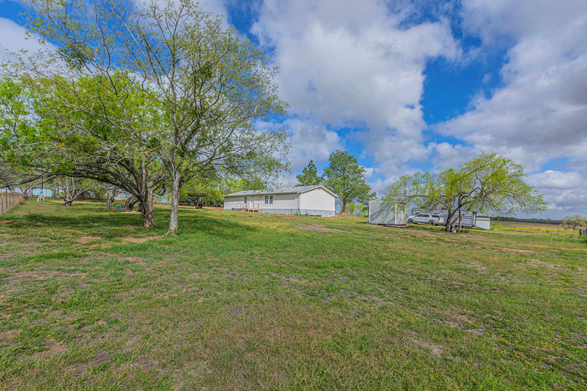 1767 Dowdy Rd, Seguin, TX 78155