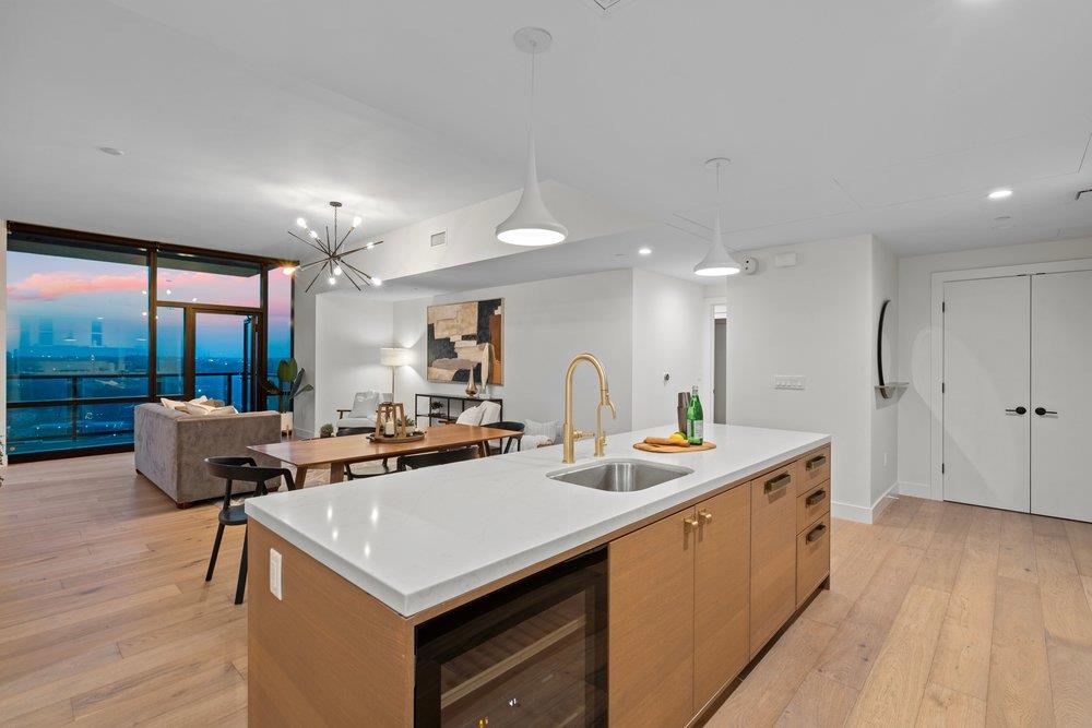 70 Rainey St # 1901, Austin, TX 78701