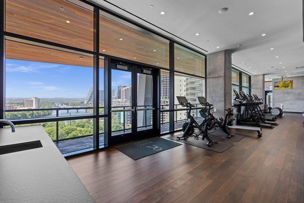 70 Rainey St # 1901, Austin, TX 78701