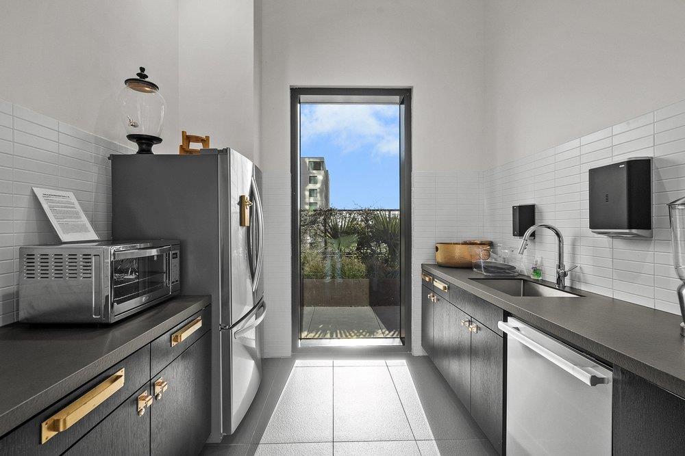 70 Rainey St # 1901, Austin, TX 78701