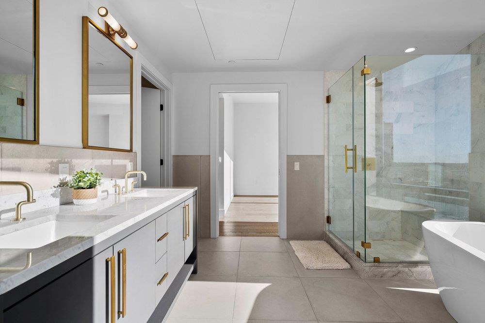 70 Rainey St # 1901, Austin, TX 78701