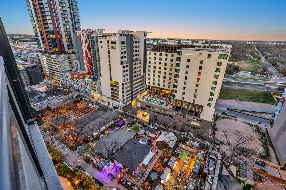 70 Rainey St # 1901, Austin, TX 78701