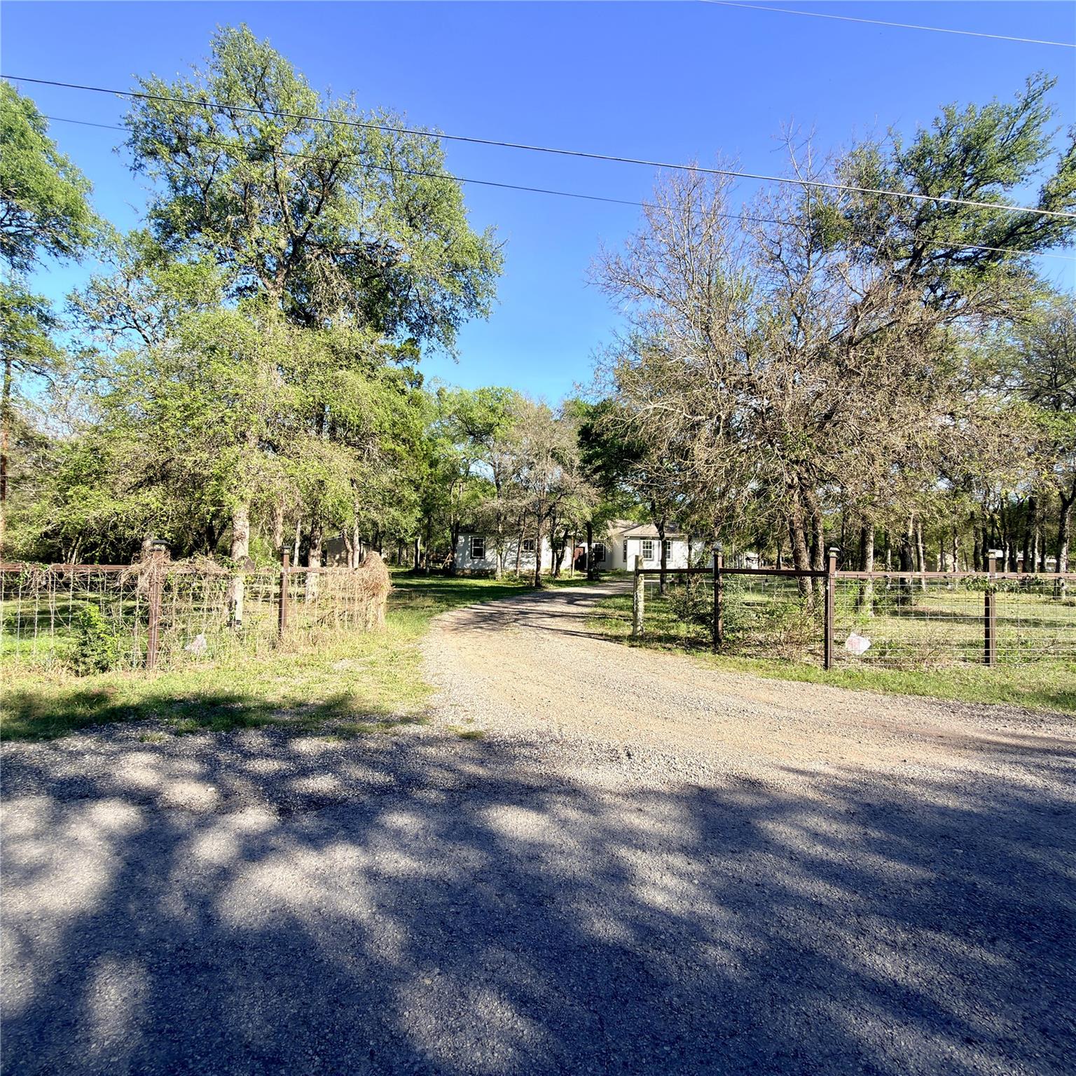 127 Comanche Trl # A, Elgin, TX 78621