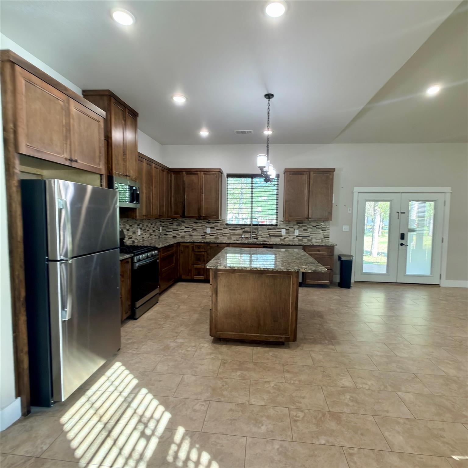 127 Comanche Trl # A, Elgin, TX 78621