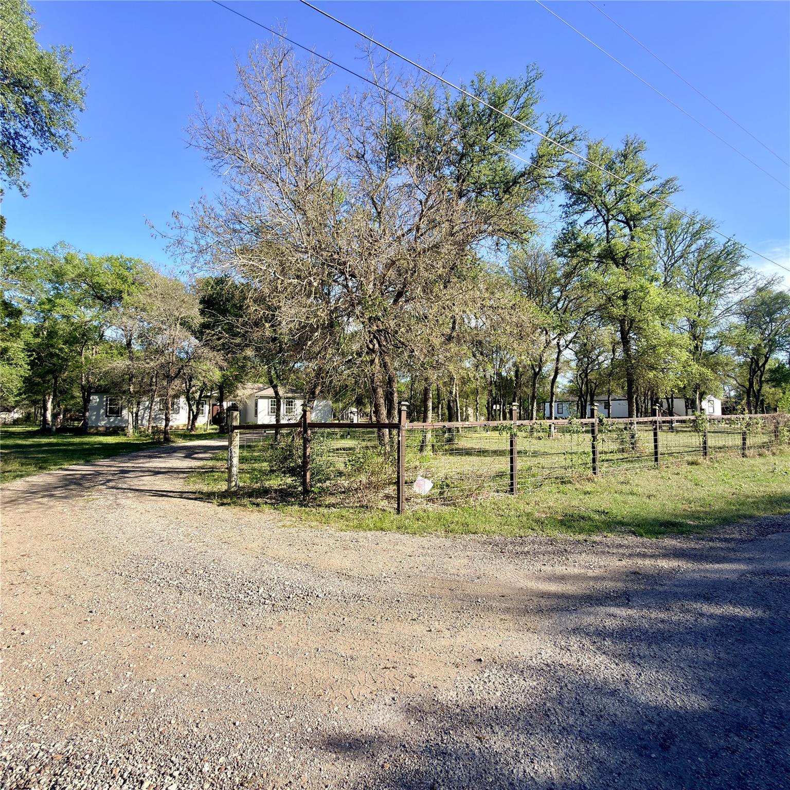127 Comanche Trl # A, Elgin, TX 78621